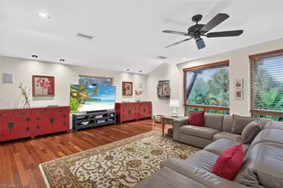 6425 Pine Ave, Sanibel, FL 33957 - Photo 15