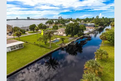 116 E North Shore Ave, North Fort Myers, FL 33917 - Photo 3