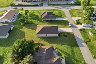 226 NE 9th Ave, Cape Coral, FL 33909 - Photo 5