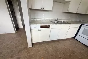 2670 Broadway, Fort Myers, FL 33901 - Photo 3