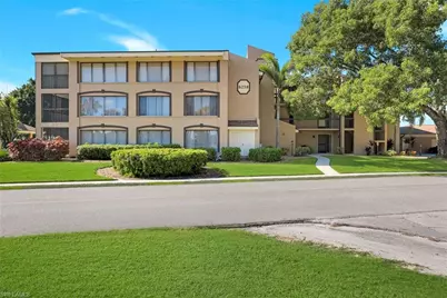 6258 Cougar Run #301, Fort Myers, FL 33908 - Photo 5