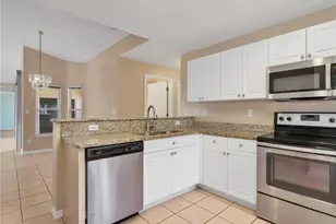 323 SE 9th Ave, Cape Coral, FL 33990 - Photo 17