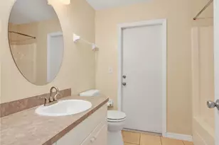 323 SE 9th Ave, Cape Coral, FL 33990 - Photo 27
