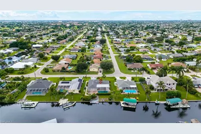403 SE 33rd Ter, Cape Coral, FL 33904 - Photo 29