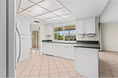 403 SE 33rd Ter, Cape Coral, FL 33904 - Photo 7