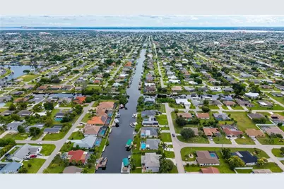 403 SE 33rd Ter, Cape Coral, FL 33904 - Photo 31