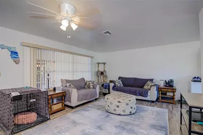 2215 Marilyn Ln, Fort Myers, FL 33905 - Photo 3