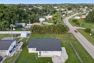 138 Brooks Rd, North Fort Myers, FL 33917 - Photo 7