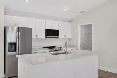 424 NW 17th Pl, Cape Coral, FL 33993 - Photo 11