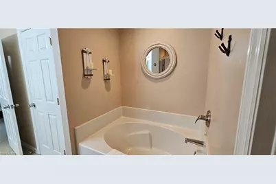 1923 SW 26th St, Cape Coral, FL 33914 - Photo 19