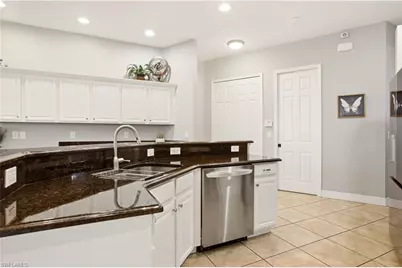 2400 SW 39th Ter, Cape Coral, FL 33914 - Photo 11