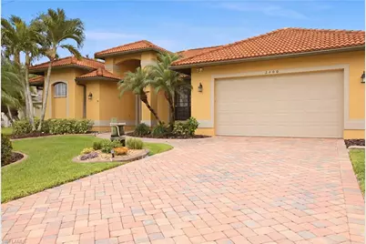 2400 SW 39th Ter, Cape Coral, FL 33914 - Photo 3