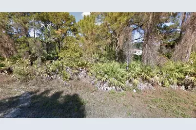 1147 Crocus St, Lehigh Acres, FL 33974 - Photo 3