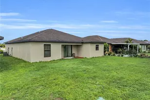 169 Shadow Lakes Dr, Lehigh Acres, FL 33974 - Photo 9