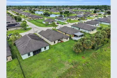 169 Shadow Lakes Dr, Lehigh Acres, FL 33974 - Photo 7