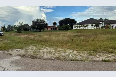 3514 30th St SW, Lehigh Acres, FL 33976 - Photo 3