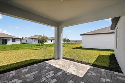 329 Lakeside Hideaway Ln, Lehigh Acres, FL 33936 - Photo 17