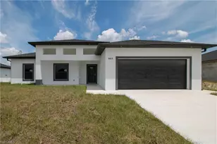 945 Commodore St, Lehigh Acres, FL 33974 - Photo 3