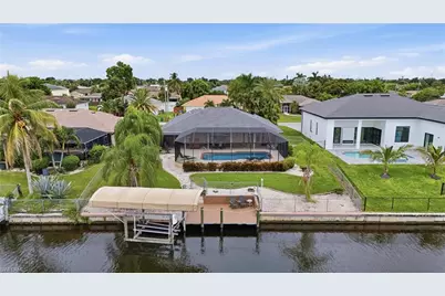 1327 SE 17th St, Cape Coral, FL 33990 - Photo 5