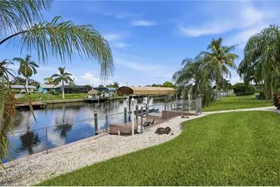1327 SE 17th St, Cape Coral, FL 33990 - Photo 35
