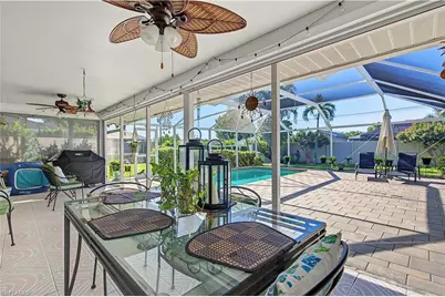 606 SE 15th St, Cape Coral, FL 33990 - Photo 9