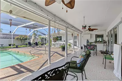 606 SE 15th St, Cape Coral, FL 33990 - Photo 7