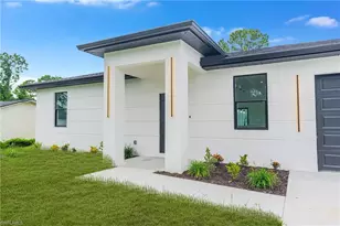 2807 6th St SW, Lehigh Acres, FL 33976 - Photo 3