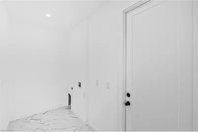 2807 6th St SW, Lehigh Acres, FL 33976 - Photo 13