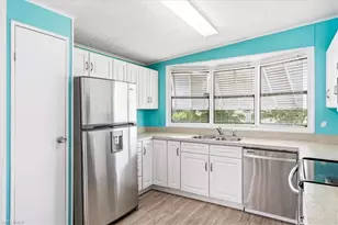 10074 Broken Woods Ct, North Fort Myers, FL 33903 - Photo 11