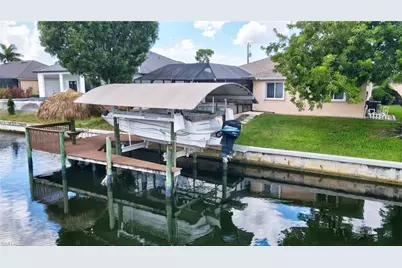 3841 SW 17th Pl, Cape Coral, FL 33914 - Photo 5