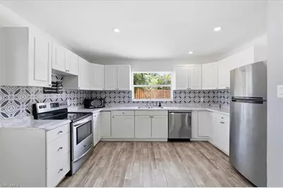 218 Poe Ave, North Fort Myers, FL 33917 - Photo 15
