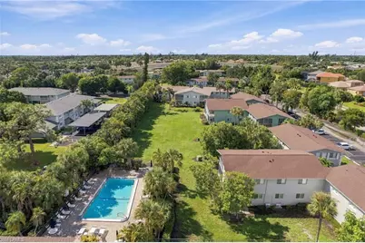 8141 Country Rd #105, Fort Myers, FL 33919 - Photo 15