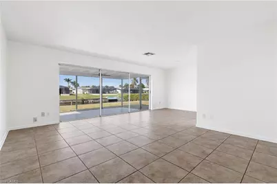3102 SE 18th Ave, Cape Coral, FL 33904 - Photo 7