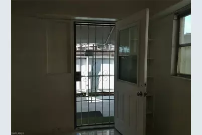 74 Cypress St, North Fort Myers, FL 33903 - Photo 5