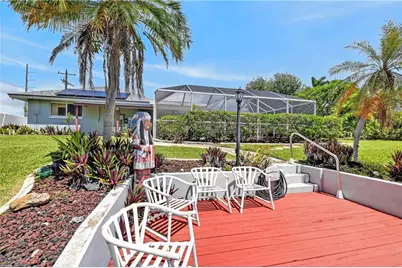 102 SE 38th Ter, Cape Coral, FL 33904 - Photo 45