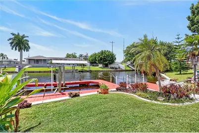 102 SE 38th Ter, Cape Coral, FL 33904 - Photo 47