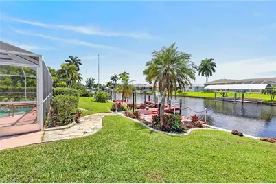 102 SE 38th Ter, Cape Coral, FL 33904 - Photo 43