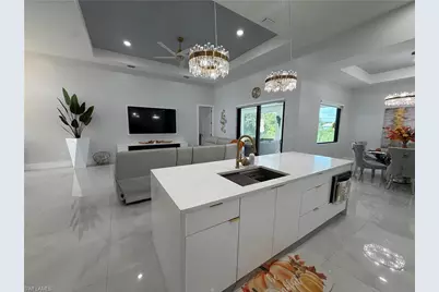 910 Venice Ave N, Lehigh Acres, FL 33971 - Photo 9