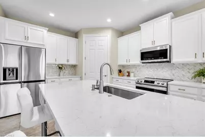 3286 Birchin Ln, Fort Myers, FL 33916 - Photo 13