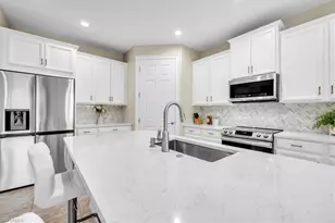 3286 Birchin Ln, Fort Myers, FL 33916 - Photo 13