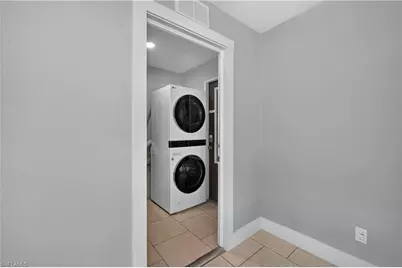 1405 SE 13th Ter, Cape Coral, FL 33990 - Photo 13