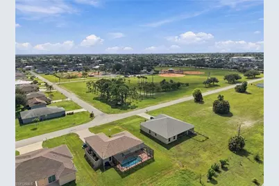 1312 SW 7th Ct, Cape Coral, FL 33991 - Photo 31