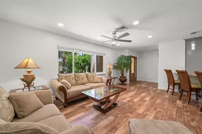 9421 Moonlight Dr, Sanibel, FL 33957 - Photo 5