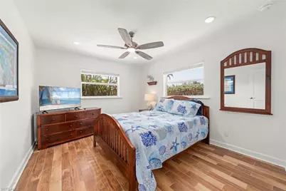 9421 Moonlight Dr, Sanibel, FL 33957 - Photo 37