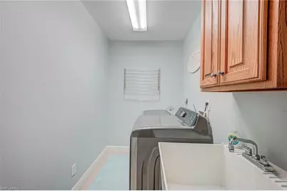 716 SW 32nd Ct, Cape Coral, FL 33991 - Photo 27