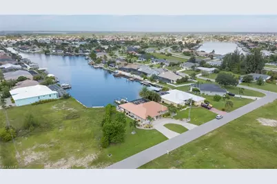 716 SW 32nd Ct, Cape Coral, FL 33991 - Photo 37