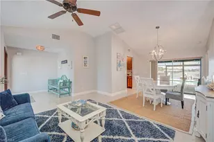 716 SW 32nd Ct, Cape Coral, FL 33991 - Photo 9