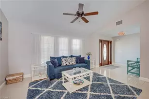 716 SW 32nd Ct, Cape Coral, FL 33991 - Photo 7