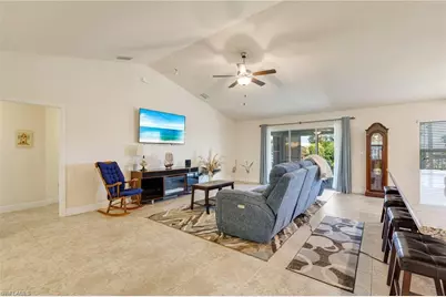 614 SW 31st Ter, Cape Coral, FL 33914 - Photo 7