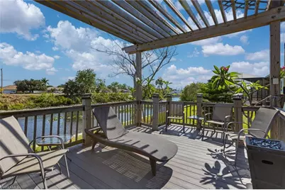614 SW 31st Ter, Cape Coral, FL 33914 - Photo 3